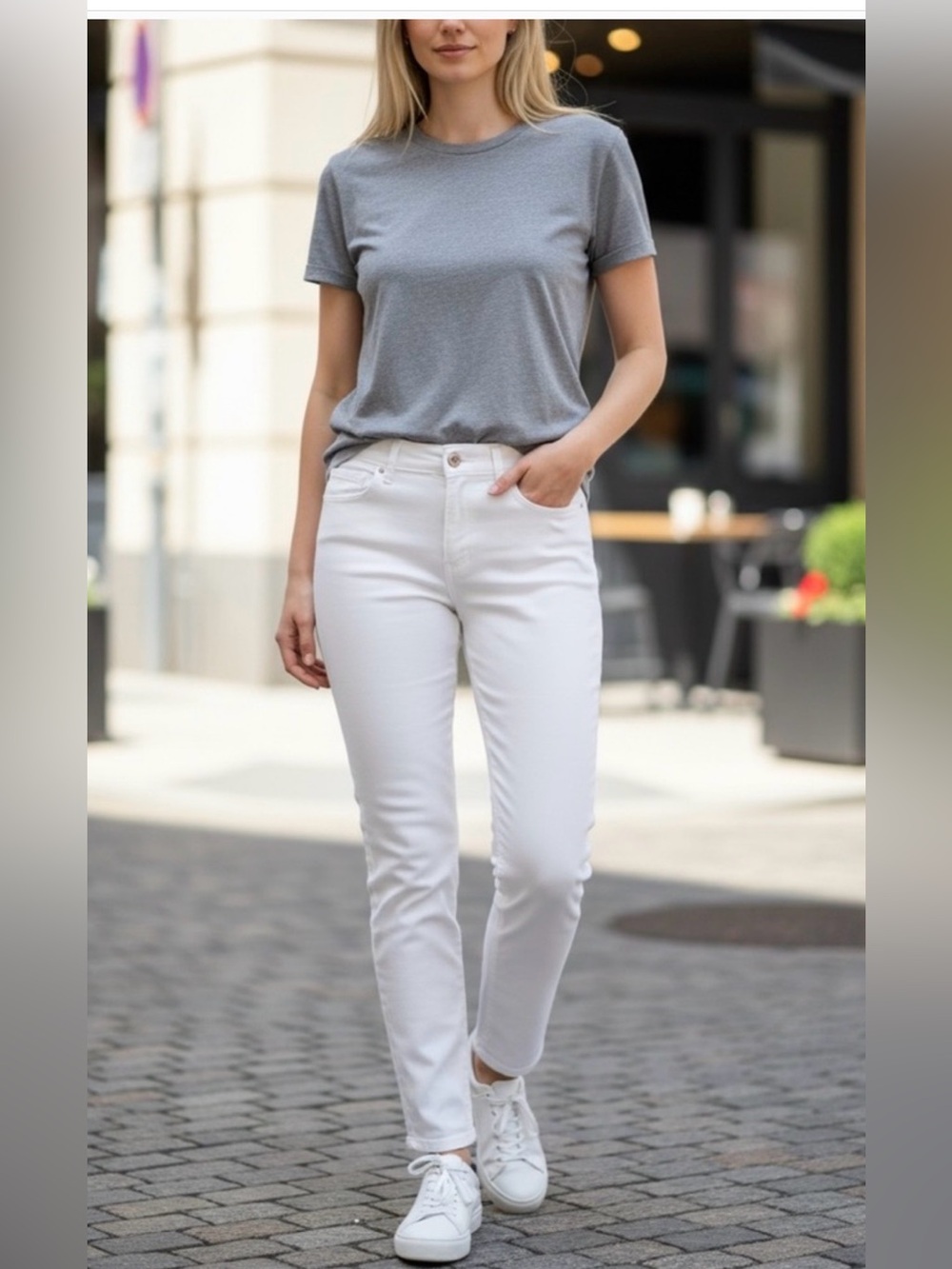 Old Navy Boyfriend White Distressed Jeans Size 8